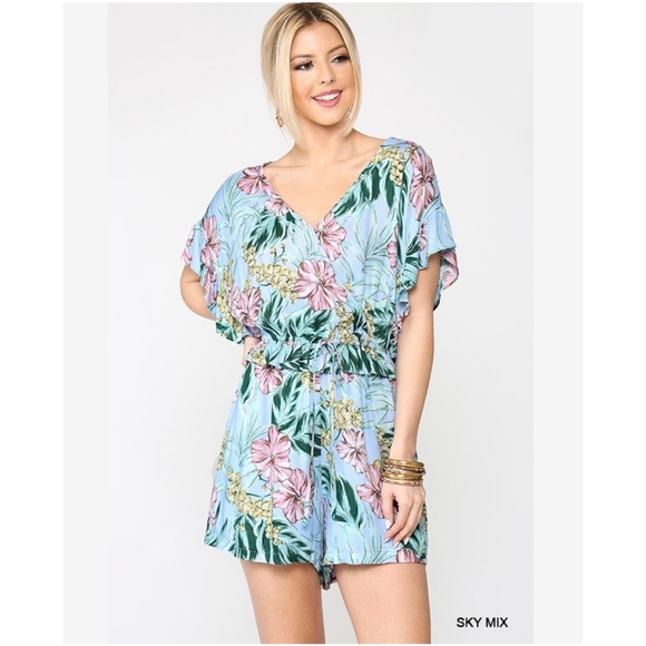LAST ONE❗Feminine Sky Blue Tropical Print Romper - Picture 4 of 11